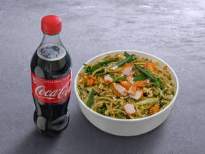 Hakka Noodles + Coke 750 Ml Pet Bottle