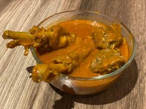Gavathi Chicken Handi Half 