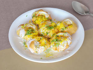 Dahi Batata Poori