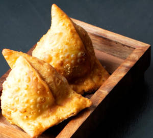 Punjabi Samosa Per Pcs