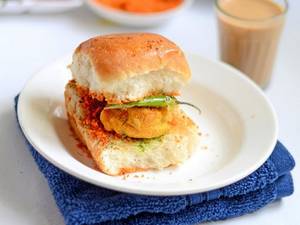 Paneer Vada Pav