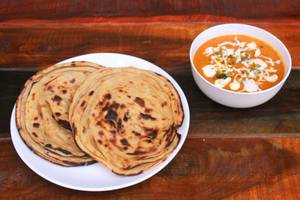 Shahi Paneer + 2 pcs Butter Naan 