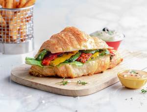 Pesto Veg Croissant Sandwich