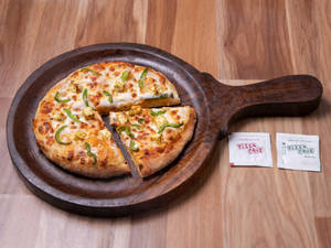 Spicy Paneer Pizza