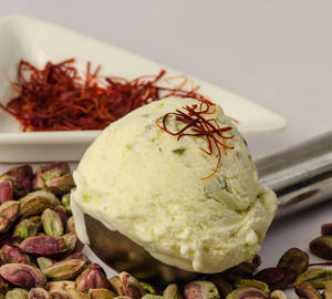 Kesaria Rabri Malai (500 ml Ice cream)
