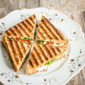 Cheesy Babycorn Sandwich