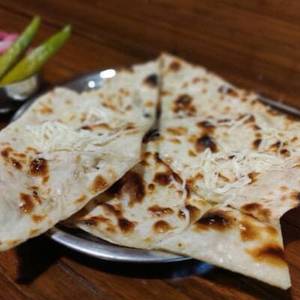 Cheese Naan