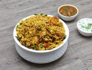 Mughlai Chicken Biryani 