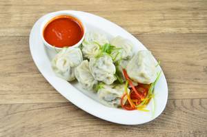 Veg Momos (10 Pcs)