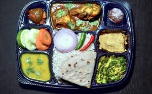 Chicken Thali (Halal Meat)