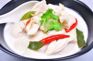 Chicken in Coconut Milk (Tom Khaar)