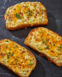 Cheese Chili Garlic Toast