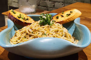 Aglio Olio Pasta
