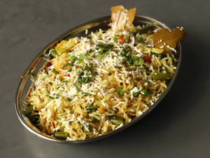 Veg Pulao With Curd