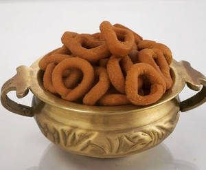 Homemade Onion Kodubale (180 Gm)