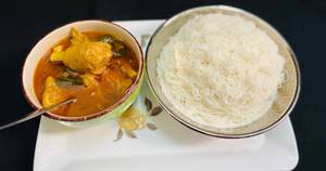 Idiyappam with Chicken Curry