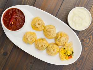 Corn Cheese Steamed Momos [6 Pcs]