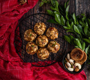 Shahi Dryfruit Laddu [ 250 Grams ]