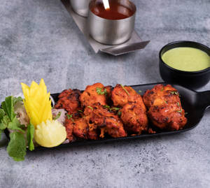 Punjabi Murgh Tikka (7 Pcs)