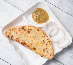 Aloo Paratha with Curd