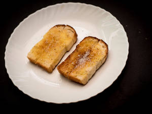 Butter toast [2 pc] + tea 500 ml