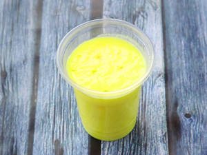 Mango lassi