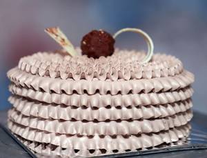 Ferrero Rocher Cake (500 Gm)