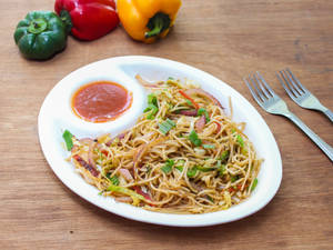 Veg Hakka Noodles