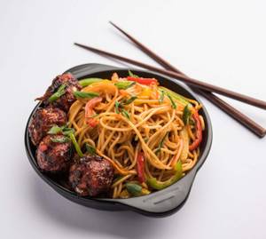 Veg Manchurian Noodles