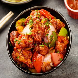 Classical Chilli Chicken Dry (12 Pcs/250 Gms--served With 200 GM Hakka Noodles)