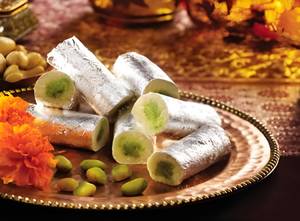 Kaju Dryfruit Roll