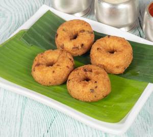Medu Vada (1 Pc) (Serves 1)