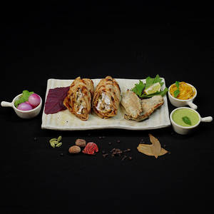 Soya Malai Chaap Parantha Roll