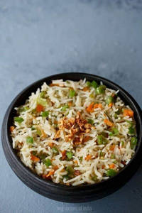 Veg Singapore Fried Rice