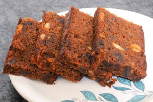 Eggless Dates & Carrot Cake (250 Grams)