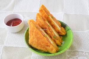 BREAD PANEER PAKODA