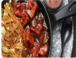 Noodles & Chilli Paneer