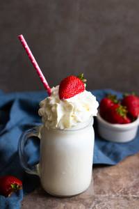 Milk Shake with Vanilla