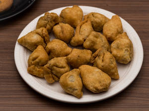 Allahbadi Samosa