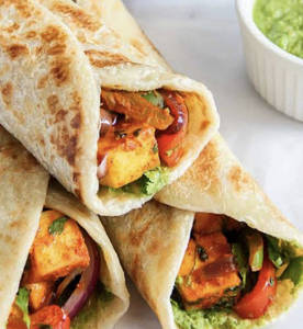 Makhani Paneer Roll