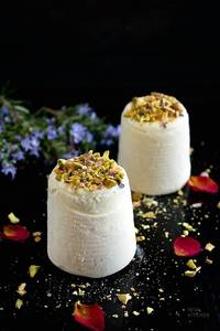 Falihari malai kulfi