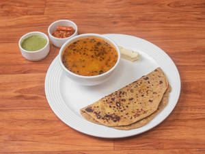 Plain Prantha (2 Pcs) [served with aloo curry.]