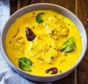 Punjabi Kadhi Pakoda   