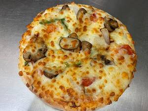 Veg Deluxe Pizza