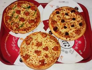 3 Pizza (non-veg)