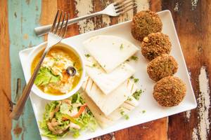 Falafel With Hummus [4 Pcs]