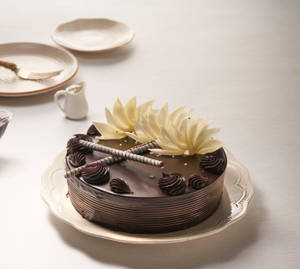 Chocolate Ganache Cake