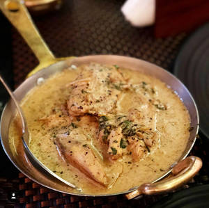 Kali Mirch Chicken Gravy