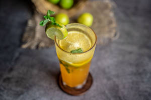 Minty Mango Fizz