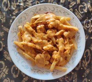 Cheesy Peri Peri Fries